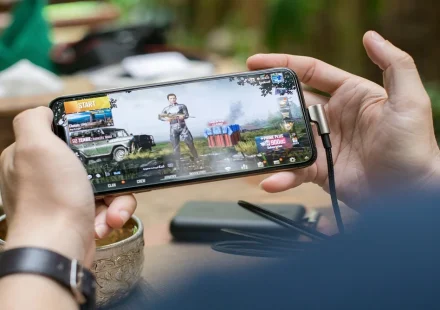 why game lag happens during online gameplay delays