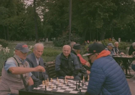 Stop Trying to Win Every Fight: The Smart Strategy Top Players Actually Use