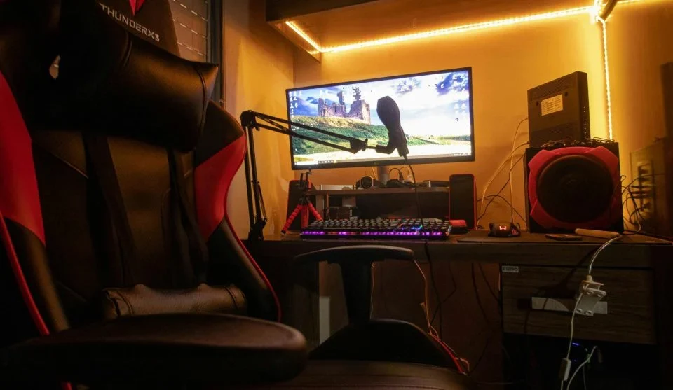 Posture tips for gamers to improve comfort and performance