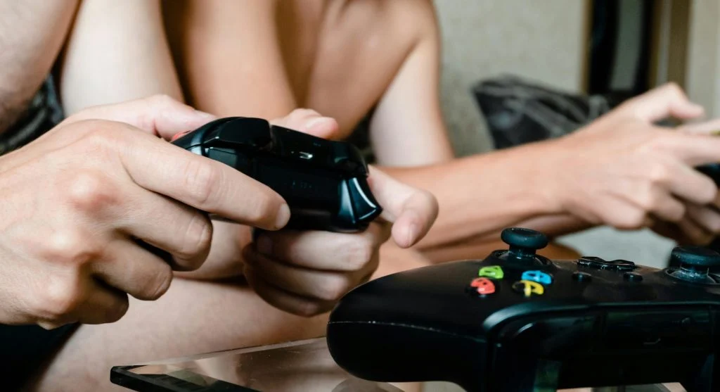Adjusting sensitivity helps improve accuracy in games