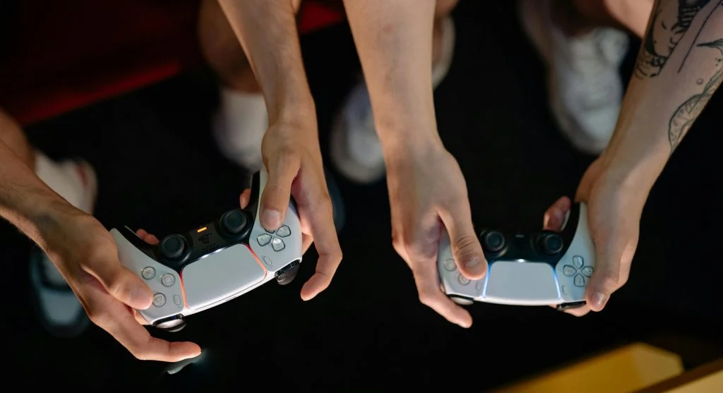 Controlled speed improves movement skills in games