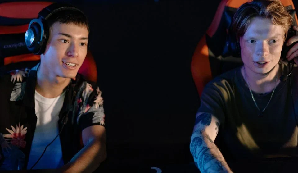 Why some gamers improve faster than others