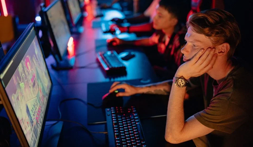 Why You Always Get Caught Off Guard in Games (And How to Stay One Step Ahead)