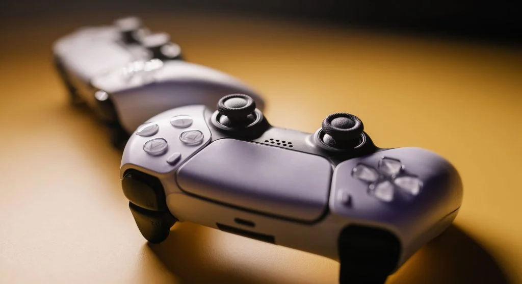 adjusting sensitivity for gaming control